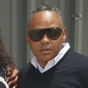 Meet your Posher, Troy